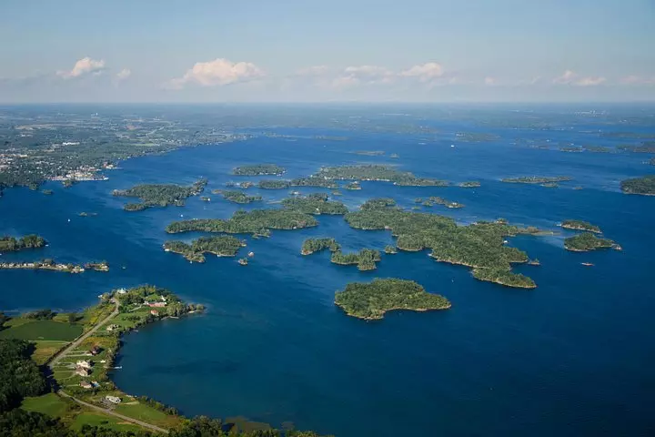 1000 Islands Helicopter Tours